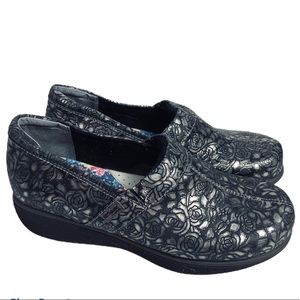 grey's anatomy by softwalk meredith nursing clogs